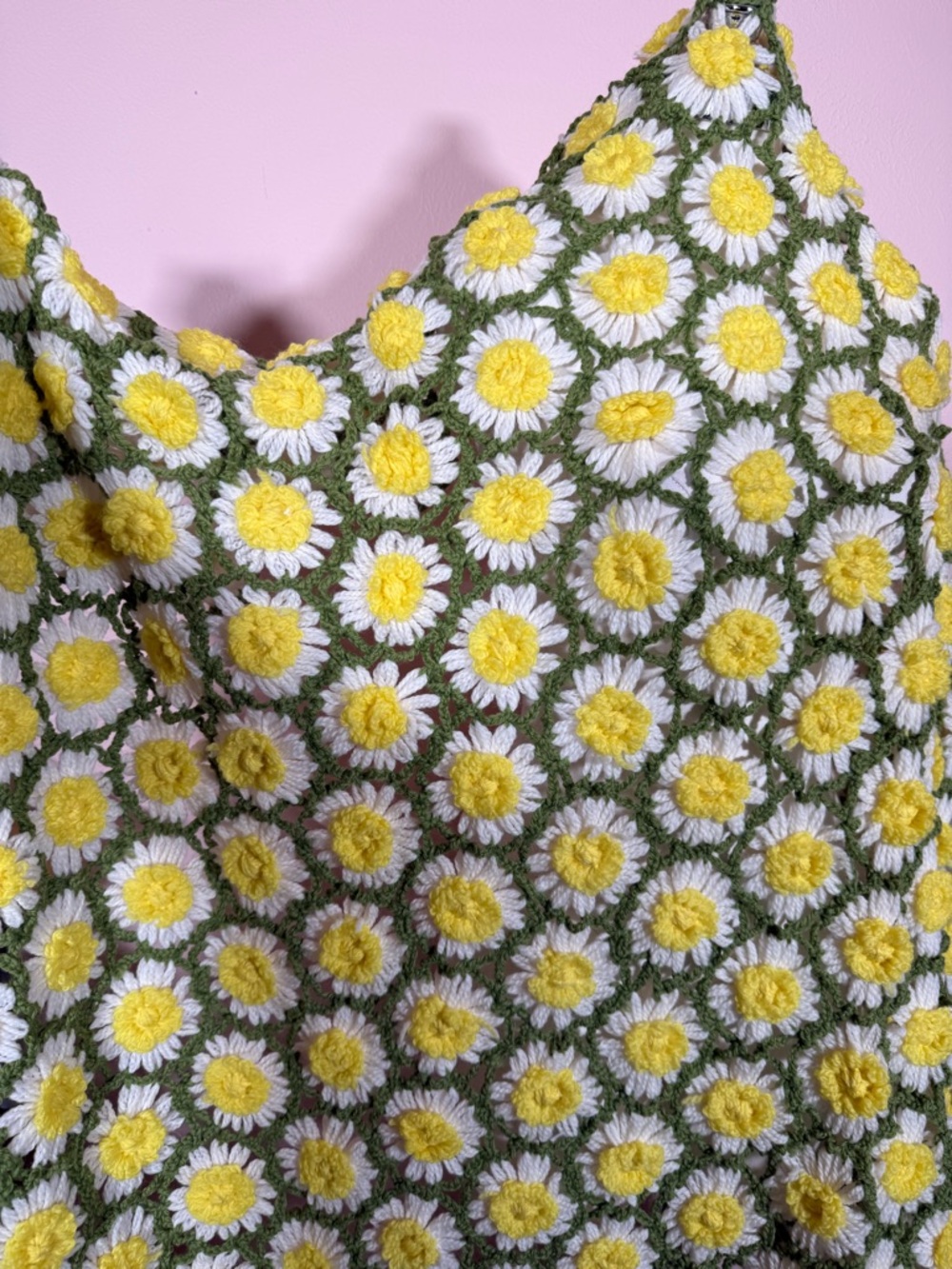 Vintage Handmade Yellow white Daisies Avocado Green Crocheted Throw Blanket - Picture 17 of 17